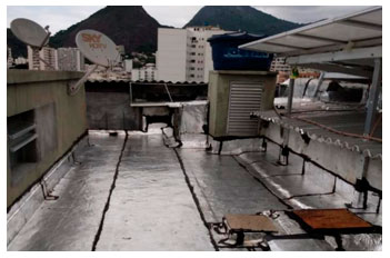 Impermeabilização de terraço com manta aluminizada